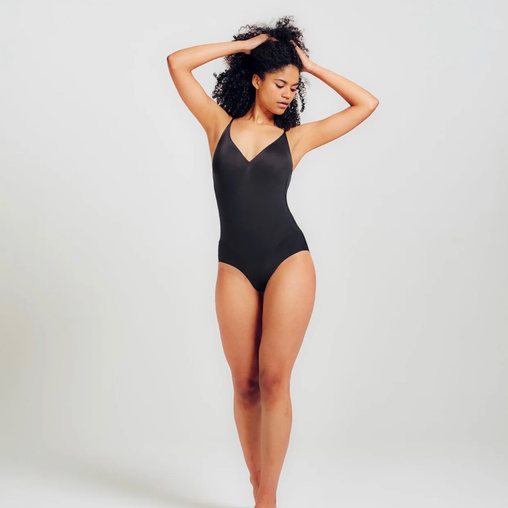 Heist Womens M The Outer Body Shapewear Black Bodysuit